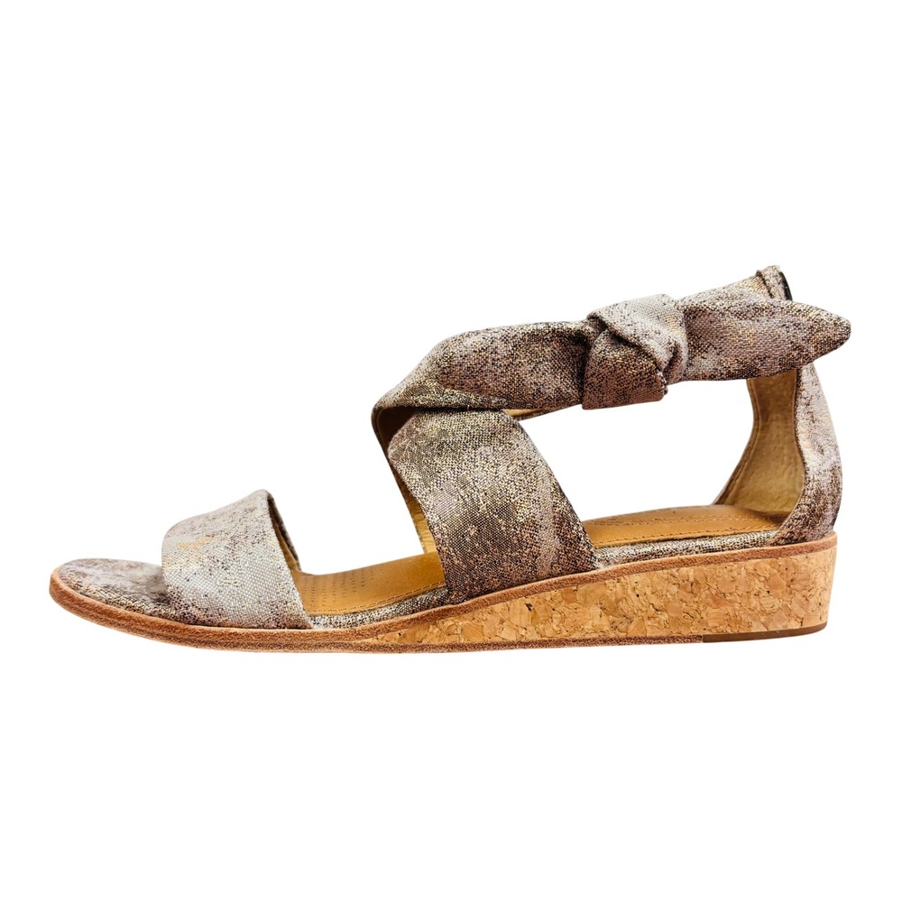 Corso Como CC-Rasque Metallic Gold Bow Ankle Strap Cork Wedge Sandals 8M